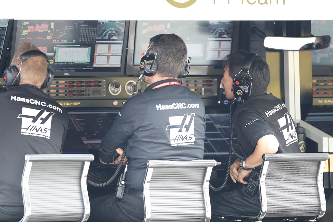 【F1チームの戦い方：小松礼雄コラム第13回】「1ストップ戦略しかない」と望んだ鈴鹿。FP2ではアタックのタイミングがカギに