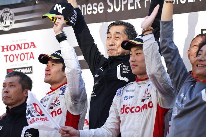 チームタイトルを獲得したDOCOMO TEAM DANDELION RACING