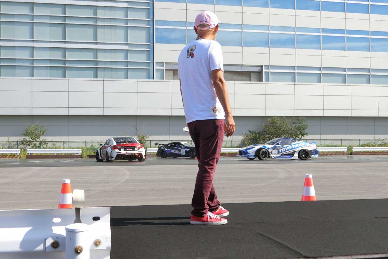 『SPECIAL SHOW produced by ピストン西沢』ではドリフトマシン3台による競演も実現