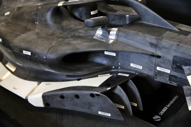 2019年F1第19戦アメリカGP　記者会見の場に用意された2021年のF1モデルカー