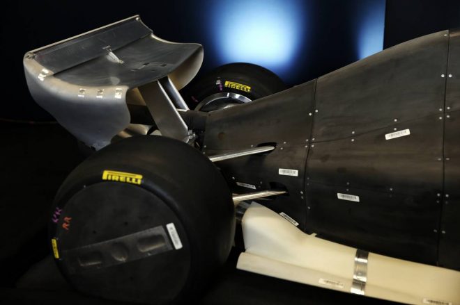 2019年F1第19戦アメリカGP　記者会見の場に用意された2021年のF1モデルカー