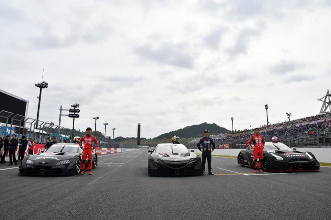 ツインリンクもてぎでデモランした3台のクラス1車両とドライバーたち