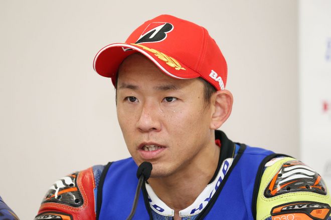 中須賀克行（YAMAHA FACTORY RACING TEAM）