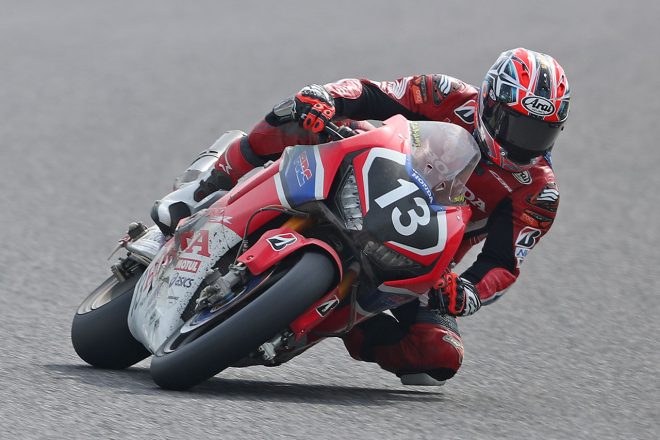 全日本ロードレース最終戦鈴鹿レース1で転倒を喫した高橋巧（Team HRC）