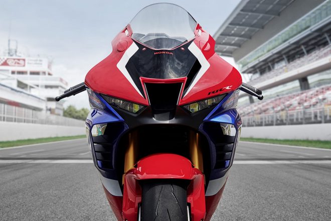 CBR1000RR-R FIREBLADE SP（フロント部）