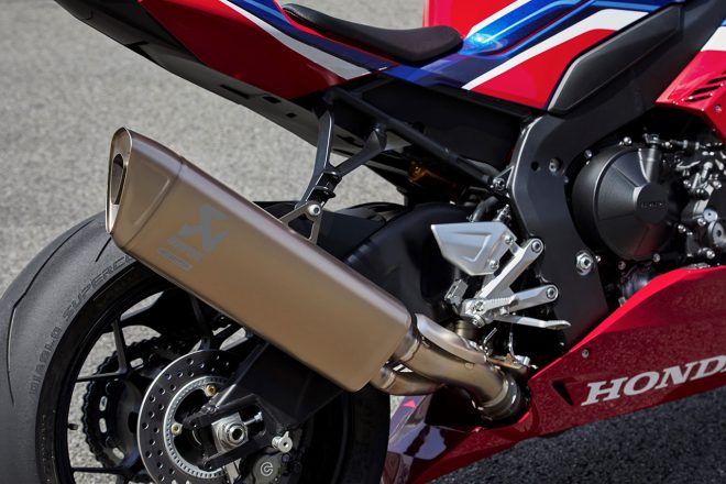 CBR1000RR-R FIREBLADE SPのエキゾースト