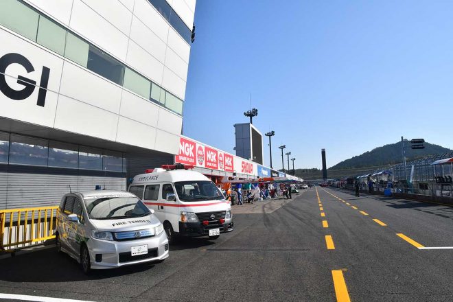 スーパーGTサーキット便り第8戦もてぎ