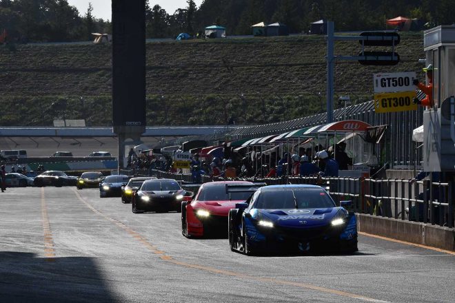 スーパーGTサーキット便り第8戦もてぎ