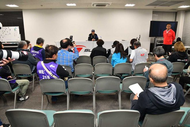 スーパーGTサーキット便り第8戦もてぎ