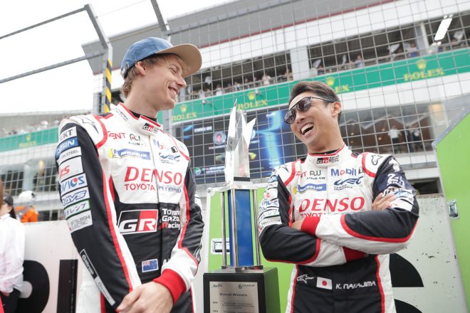 2連勝を狙う8号車のブレンドン・ハートレーと中嶋一貴