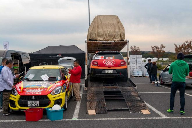 設営が進むサービスパークの様子