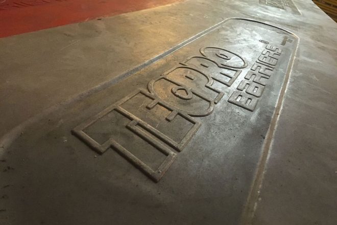 サンフランシスコ・ベンドの“TECPRO”バリア。フィッシャーマンズ・ベンドなどにも採用されている。小さな体積でより高い安全性を発揮するので、空間に制限のある市街地コースでは重宝されている。