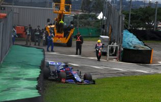 F1 | 2019年F1第20戦ブラジルGP　金曜FP2でトラブルのためクラッシュしたダニール・クビアト（トロロッソ・ホンダ）