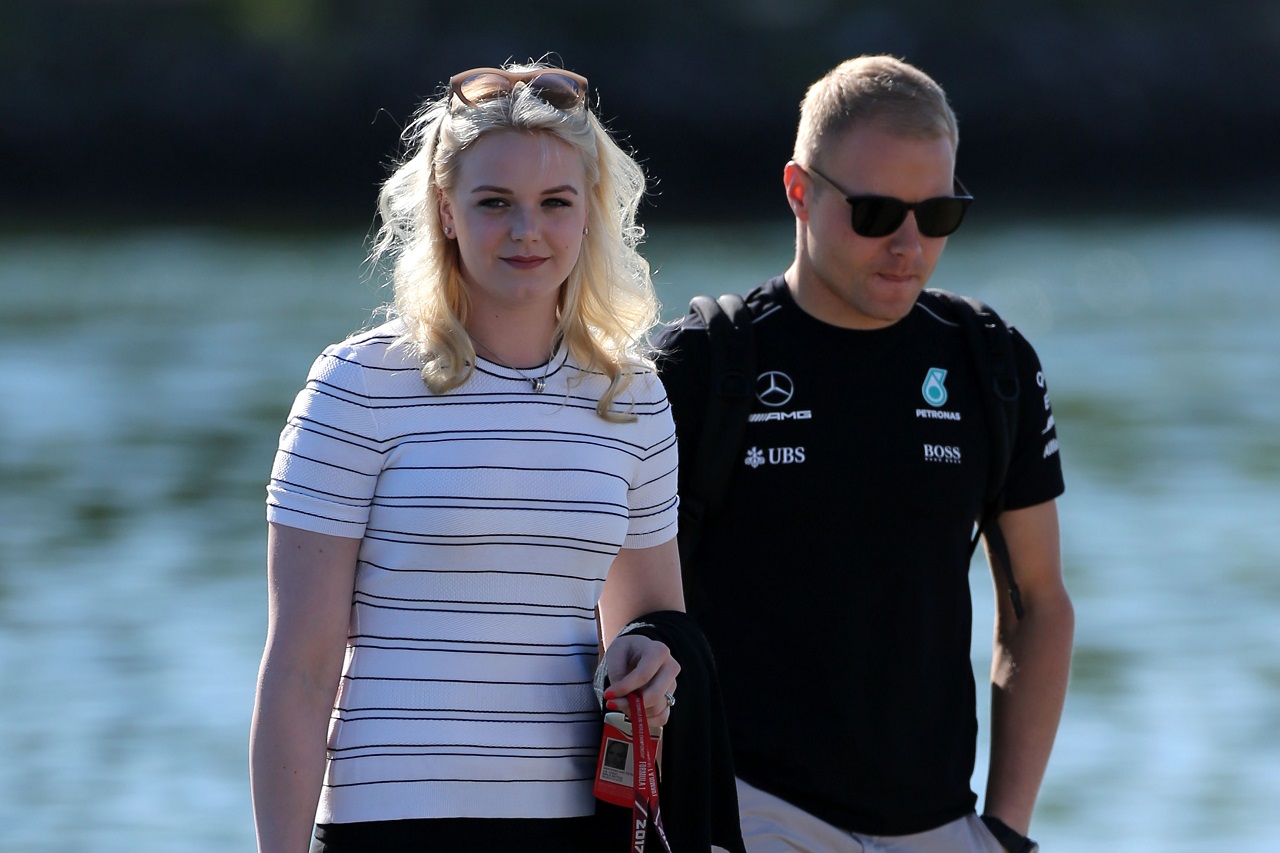 バルテリ・ボッタス（メルセデス）と妻エミリアさん