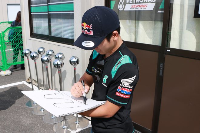 ツインリンクもてぎを描く佐々木歩夢（Petronas Sprinta Racing）