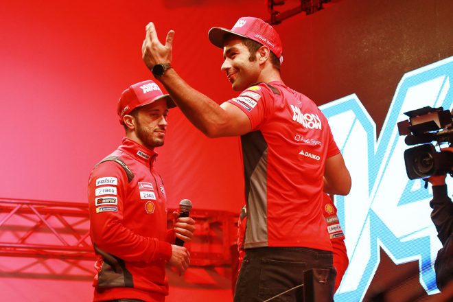 前夜祭に登場したドゥカティ・チームのふたり