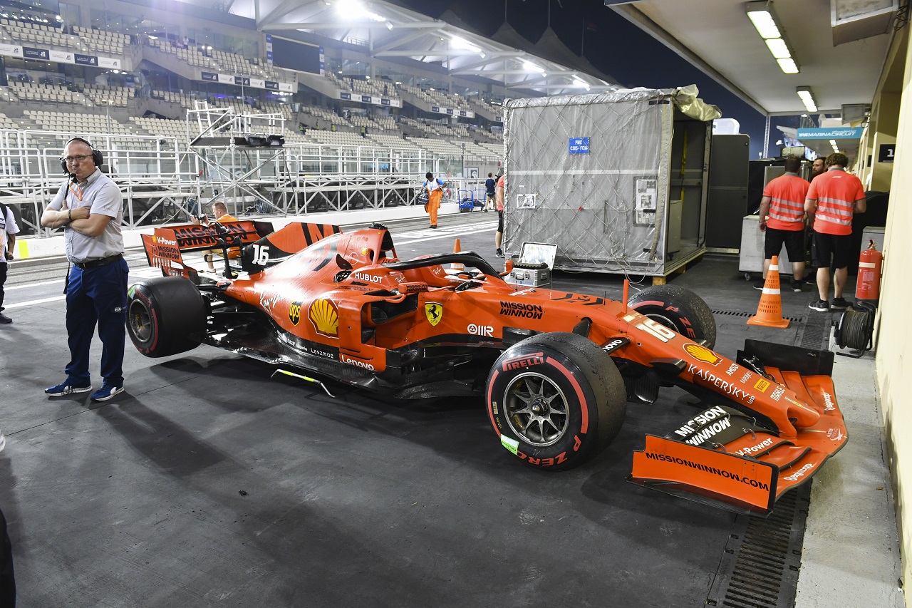 2019年F1第21戦アブダビGP　レース後、パルクフェルメにとめられたシャルル・ルクレールのフェラーリSF90