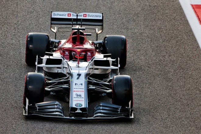 ライコネンさんは13位完走を果たしました。今シーズンもお疲れさまでした