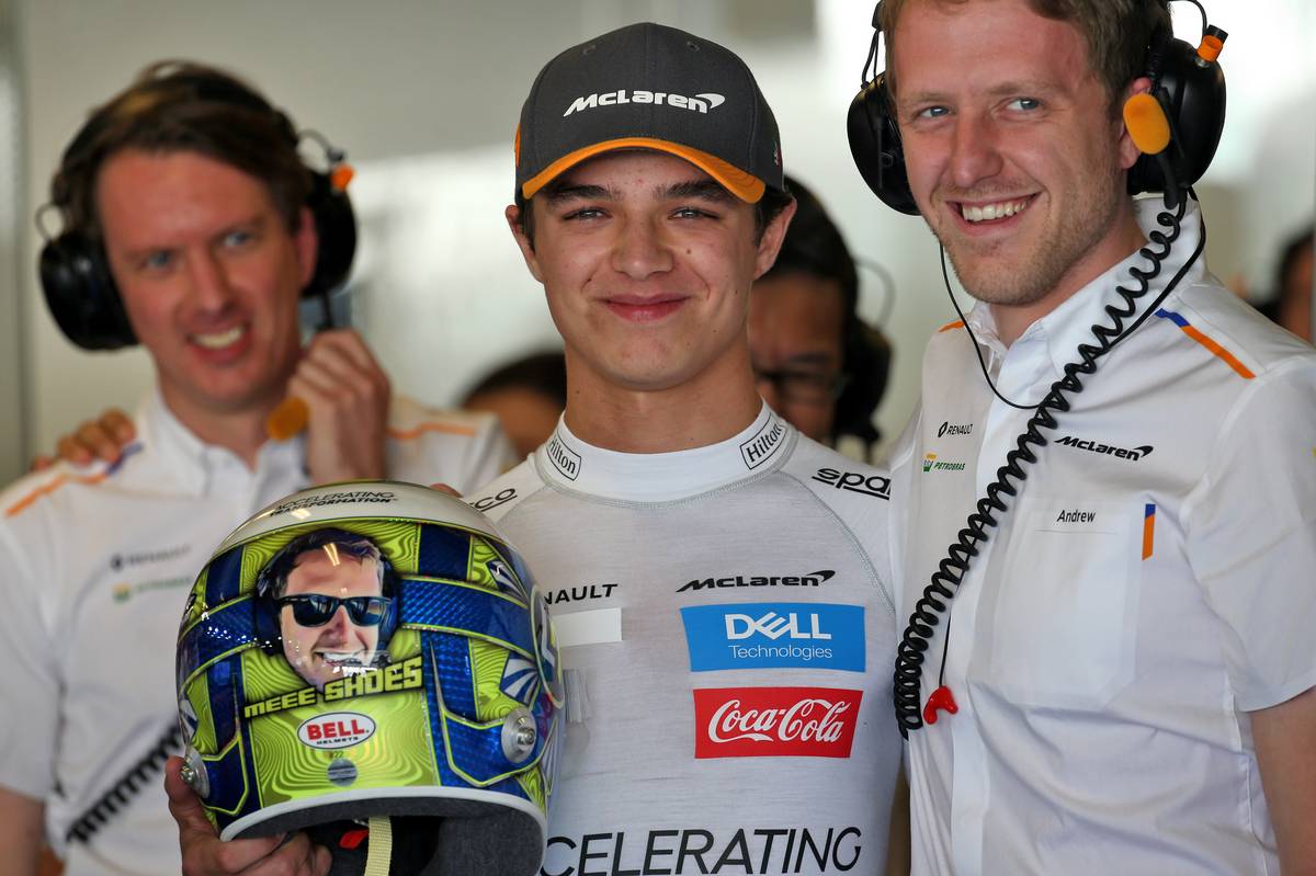 ノリスさんとアンドリュー・ジャービスさん。決勝レース後にふたりして泣いている無線が公開されていたね