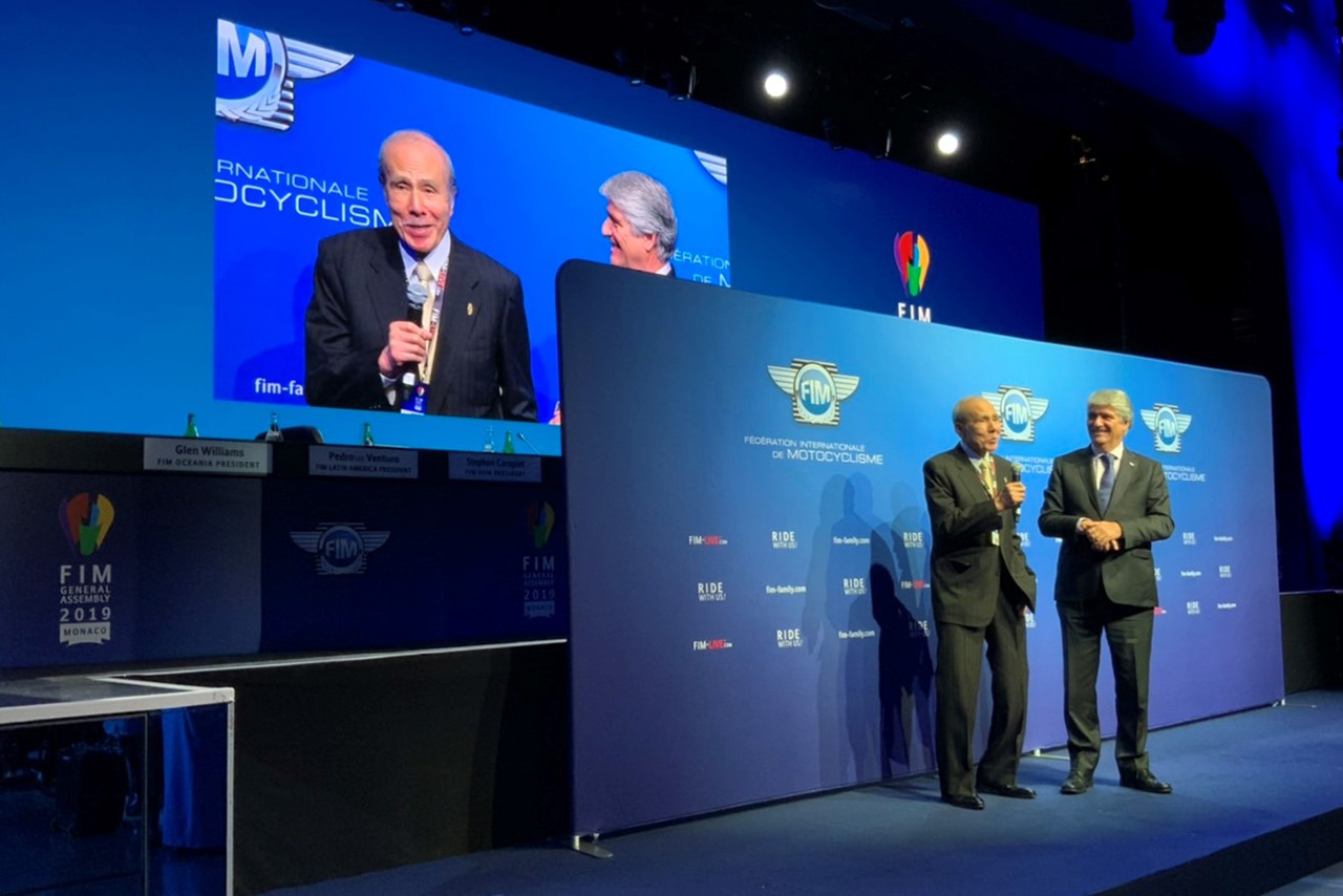 株式会社アライヘルメットの代表取締役である新井理夫氏