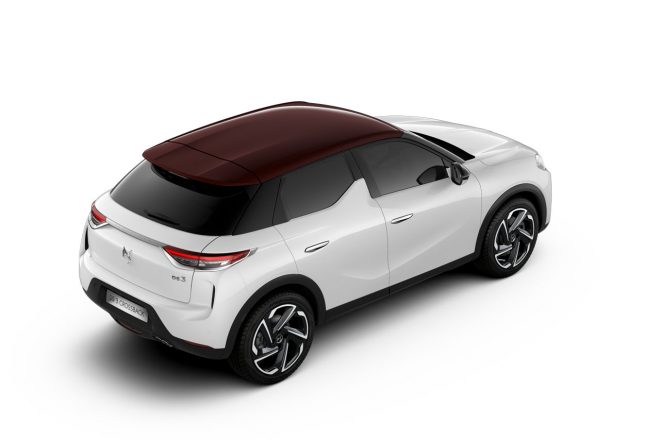 DS3 CROSSBACK Grand Chic RIVOLI／ブランパールナクレ（ルーフ：ダイヤモンドレッド ）