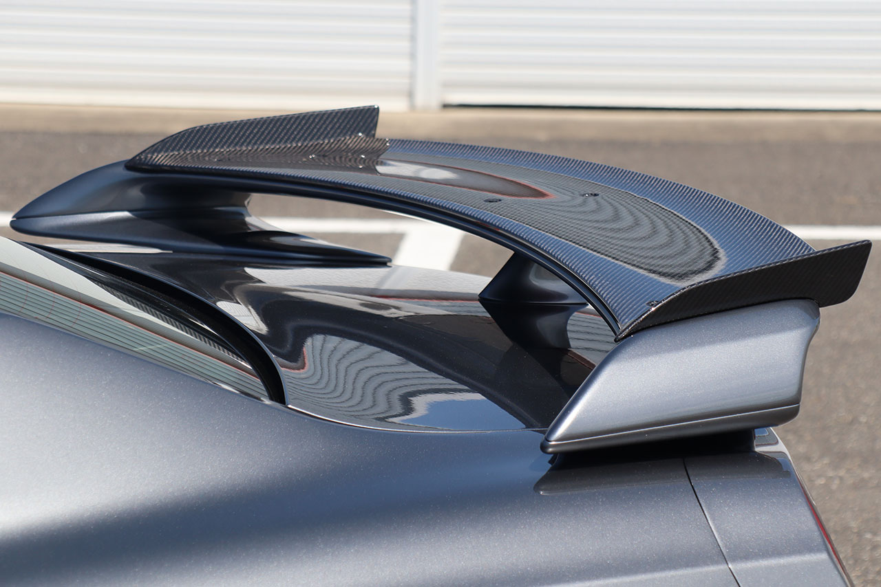 2013年型ニッサンGT-R CLUBMAN RACE SPECのリヤウイング