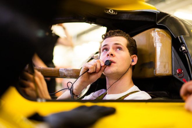 レーシングチーム・ネーデルランドの29号車オレカ07に乗り込んだハリソン・ニューウェイ