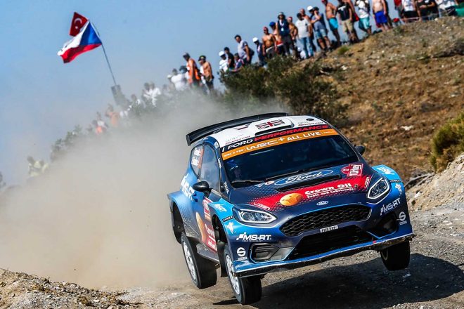 ラリー・チリを戦ったガス・グリーンスミス（フォード・フィエスタR5）