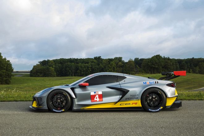 2020年にデビューする新型シボレー・コルベットC8.Rのサイドビュー