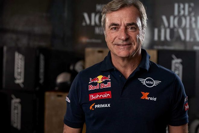 2020年ダカールラリーにミニ・ジョン・クーパー・ワークス・バギーで挑むカルロス・サインツ