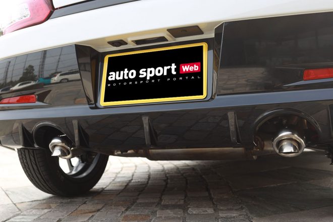 トヨタ・コペンGR SPORTのデュアルエキゾーストテールパイプ