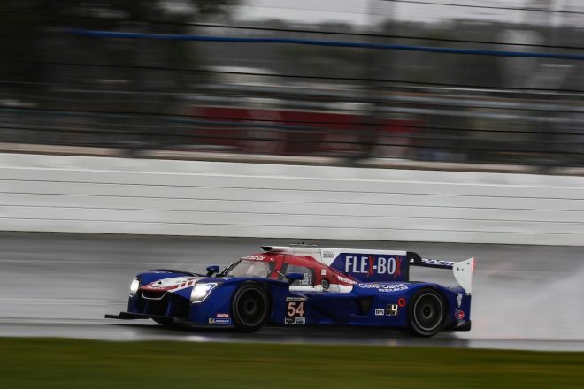 コア・オートスポーツの54号車ニッサンDPi