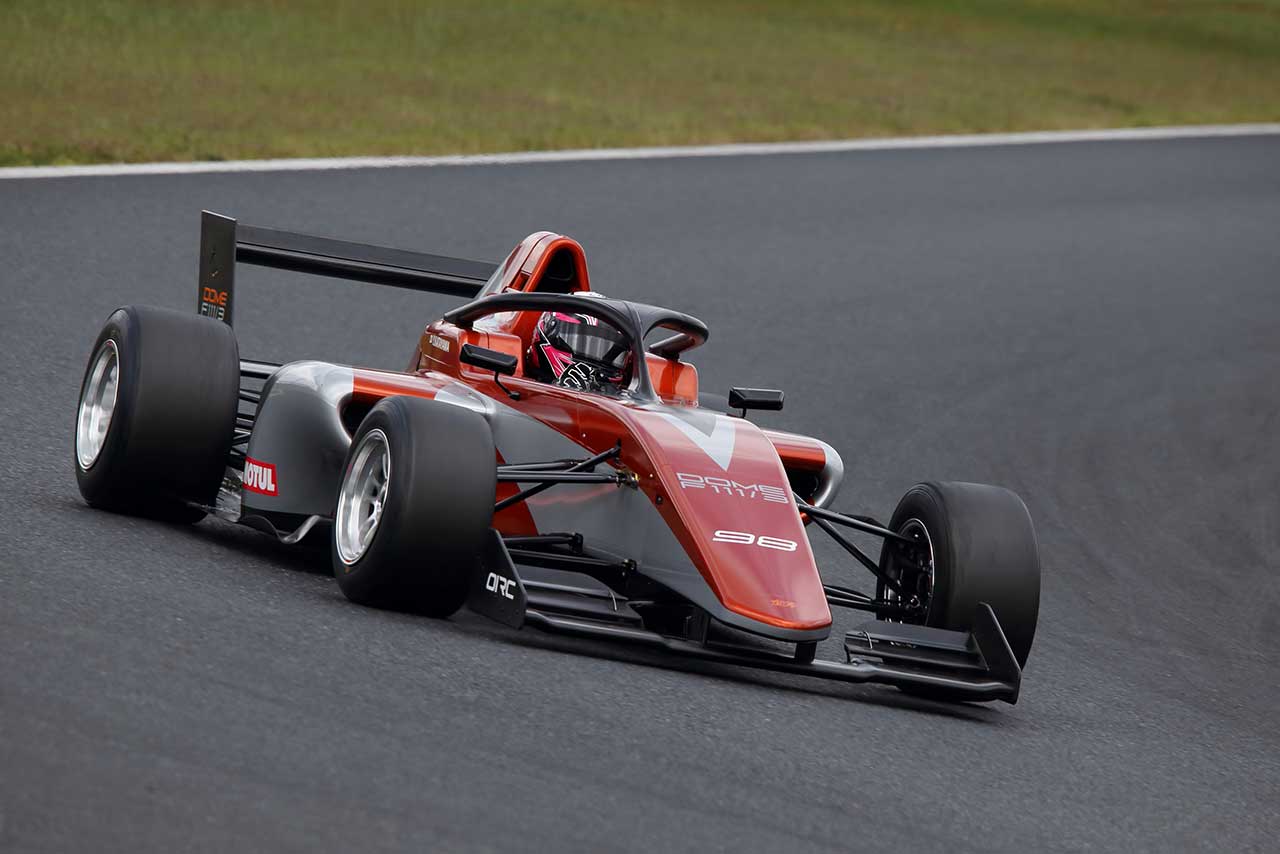 童夢がFIAリージョナルF3向けに製造・販売しているシャシー『童夢 F111/3』