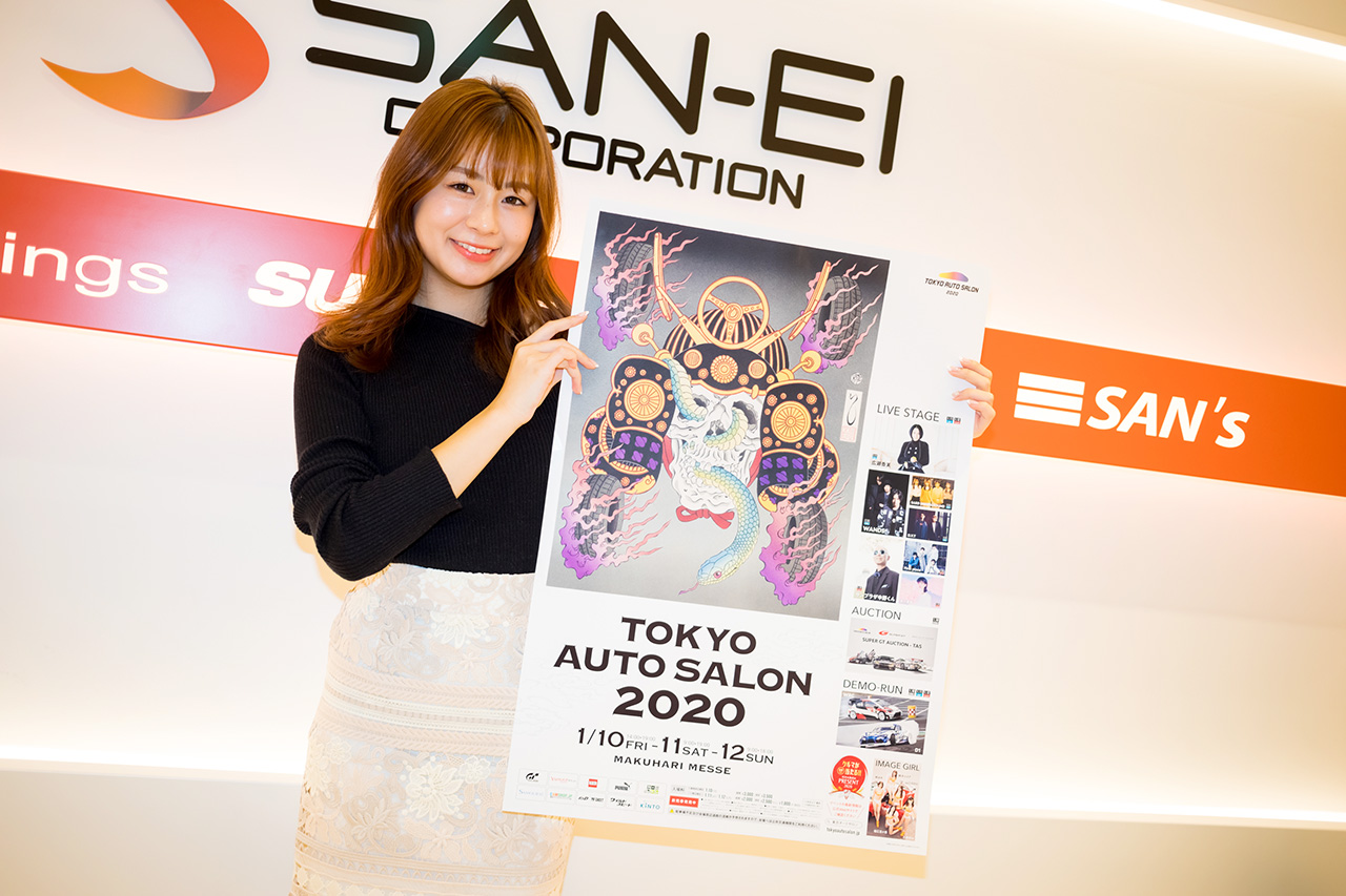 東京オートサロン2020スペシャルナビゲーターを務める宮本りおさん
