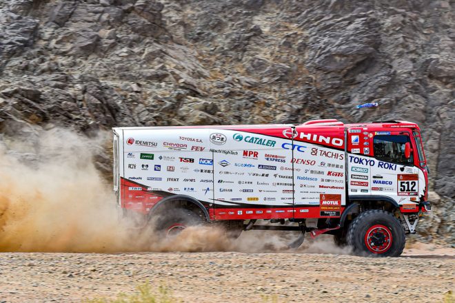 日野チームスガワラの512号車