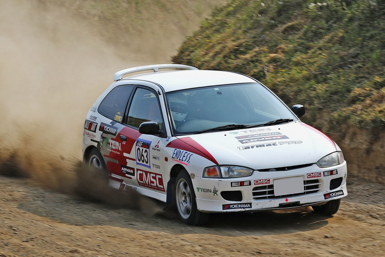 全日本ダートトライアル選手権のN1クラスで、シリーズチャンピオンを獲得した古沢和夫は2019年スカラシップ登録者のひとりだ。