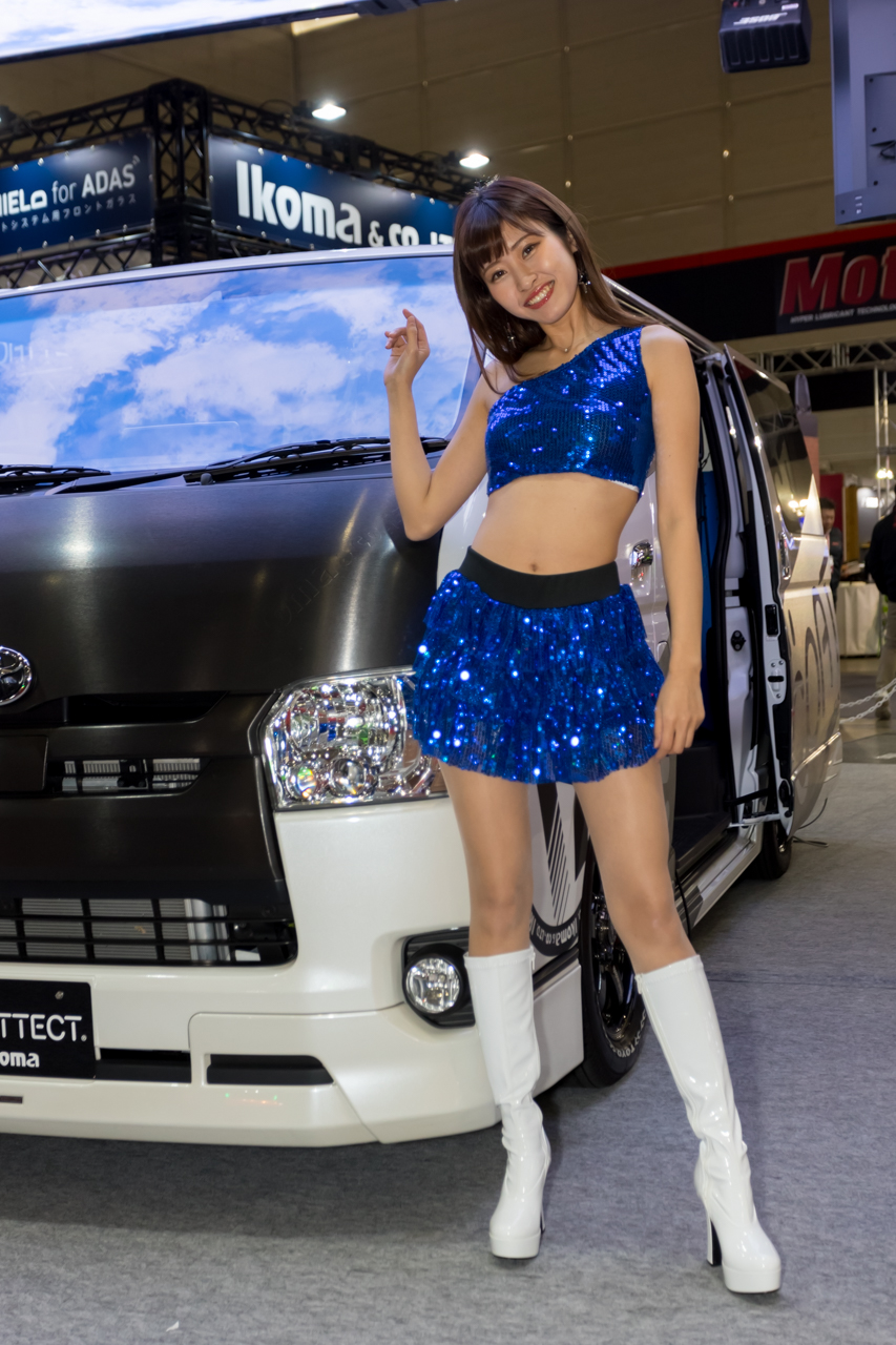 東京オートサロン2020コンパニオンギャラリー月中秋実／IKOMAガラス