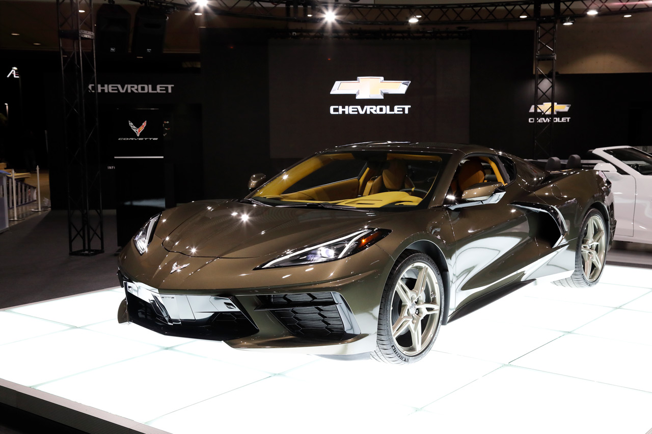 シボレー・コルベットのフロントシルエット