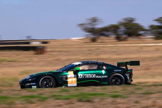 アジアン・ル・マン・シリーズ第2戦ベンド　D'station Racingの星野敏／藤井誠暢／ロス・ガン組77号車アストンマーティン・バンテージGT3