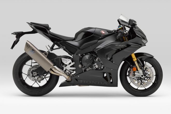 ホンダCBR1000RR-R FIRABLADE SP（サイド） ※写真のモデルは一般公道走行モデルの欧州仕様