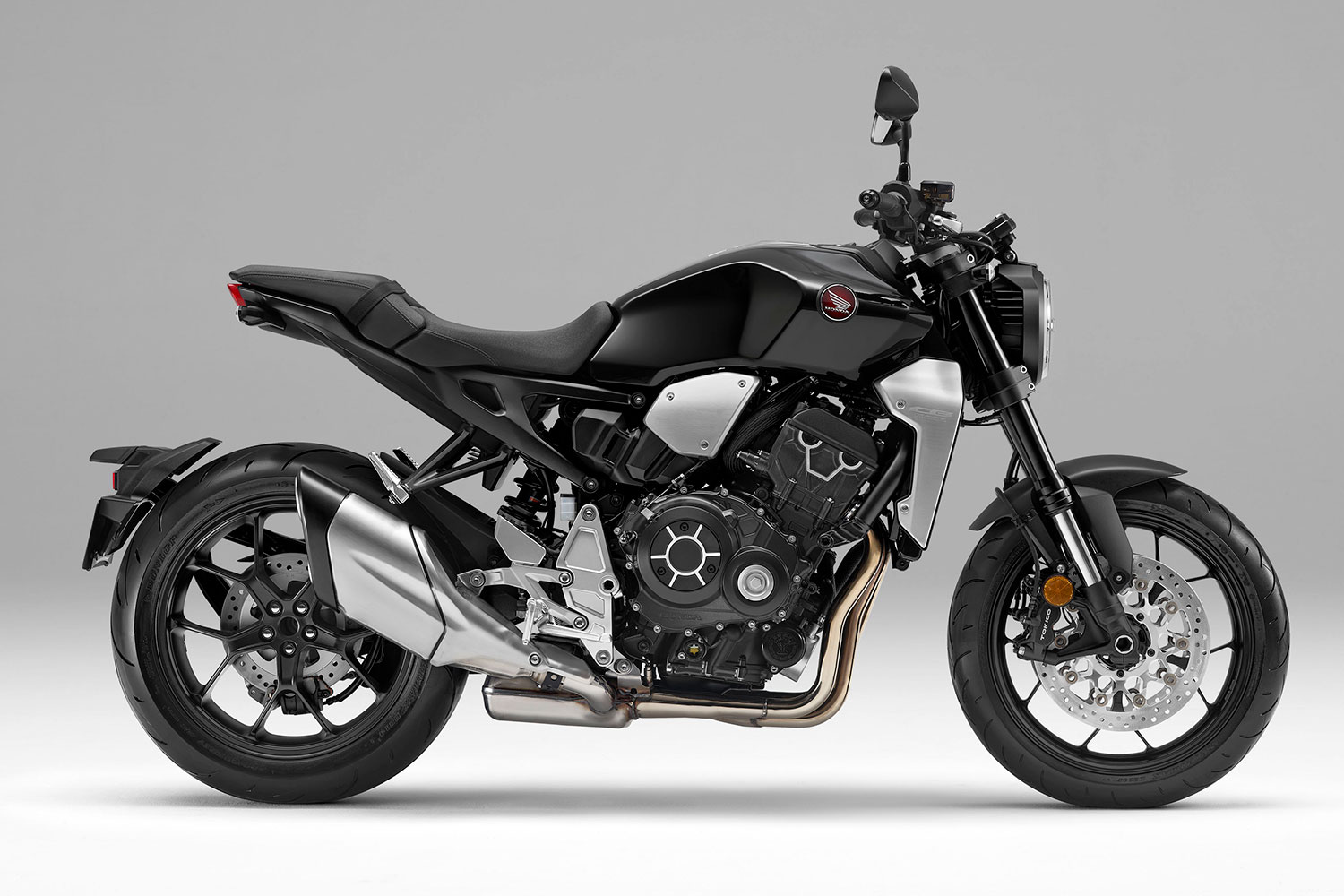 ホンダCB1000R（グラファイトブラック）