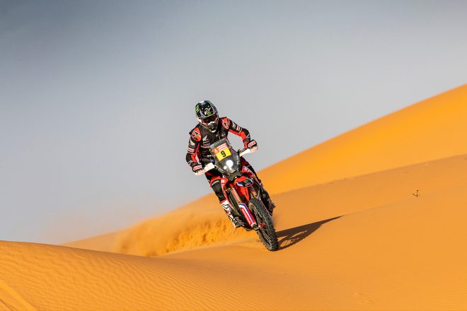 CRF450 RALLYを駆るリッキー・ブラベック（モンスター・エナジー・ホンダ・チーム）