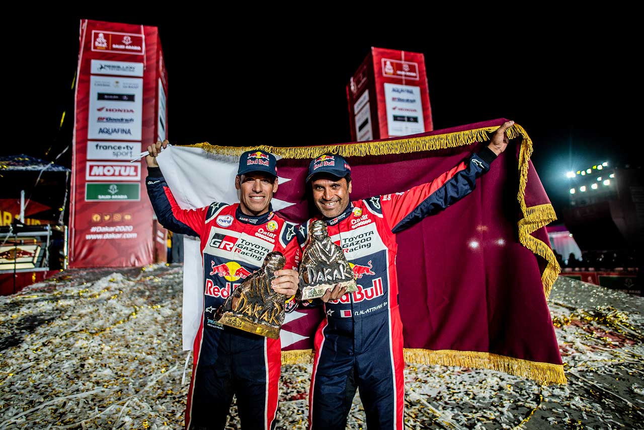 2020年のダカールラリーで総合2位に入ったナッサー・アル-アティヤ（トヨタ・ハイラックス）
