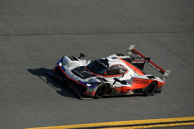 アキュラ・チーム・ペンスキーの7号車アキュラARX-05