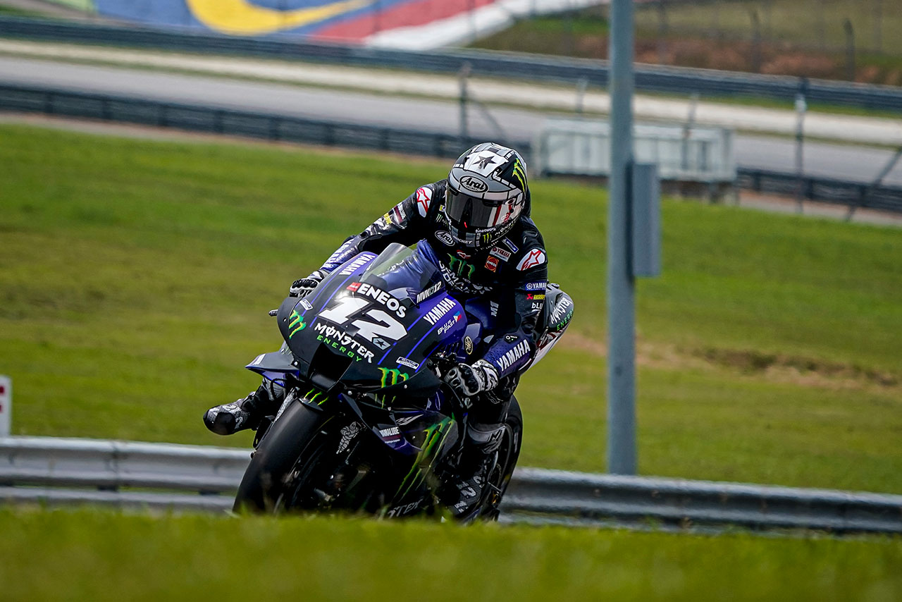 タテに長いエアインテークのカウルは2019年のバレンシアテストで登場したものだ