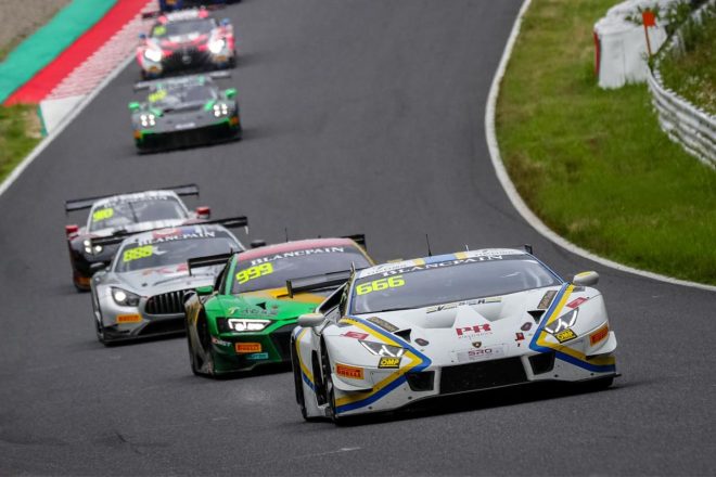 2019年のGTワールドチャレンジ・アジア鈴鹿戦を戦うVSRのランボルギーニ・ウラカンGT3