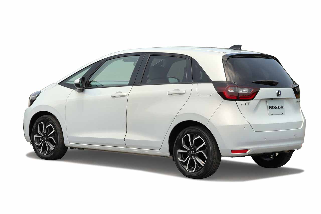 ホンダ フィット プレミアムホワイトパール ホンダ・フィット3 ハイブリッド（Fit Hybrid ）プレミアム