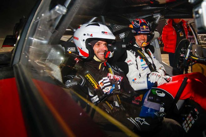 スウェーデンのフィリップ王子を乗せてシェイクダウン2本目へ向かったセバスチャン・オジエ