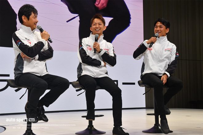 イベントに登壇したNDDP RACING with B-MAXの田中利和監督と平手晃平、千代勝正