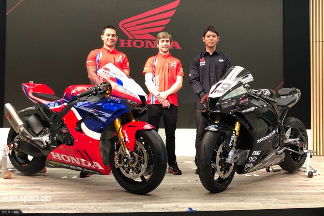 SBK：ホンダのチームローンチイベント／左からレオン・ハスラム、アルバロ・バウティスタ、高橋巧